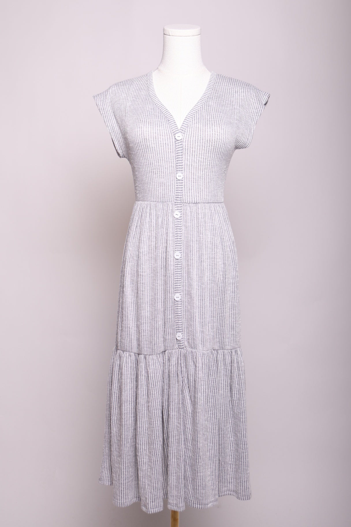 Robe à fines rayures