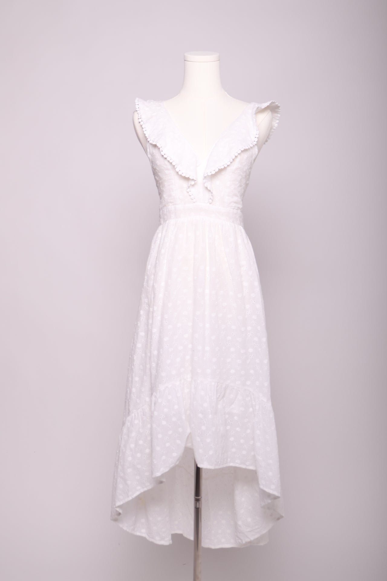 Robe longue à volants à col en V