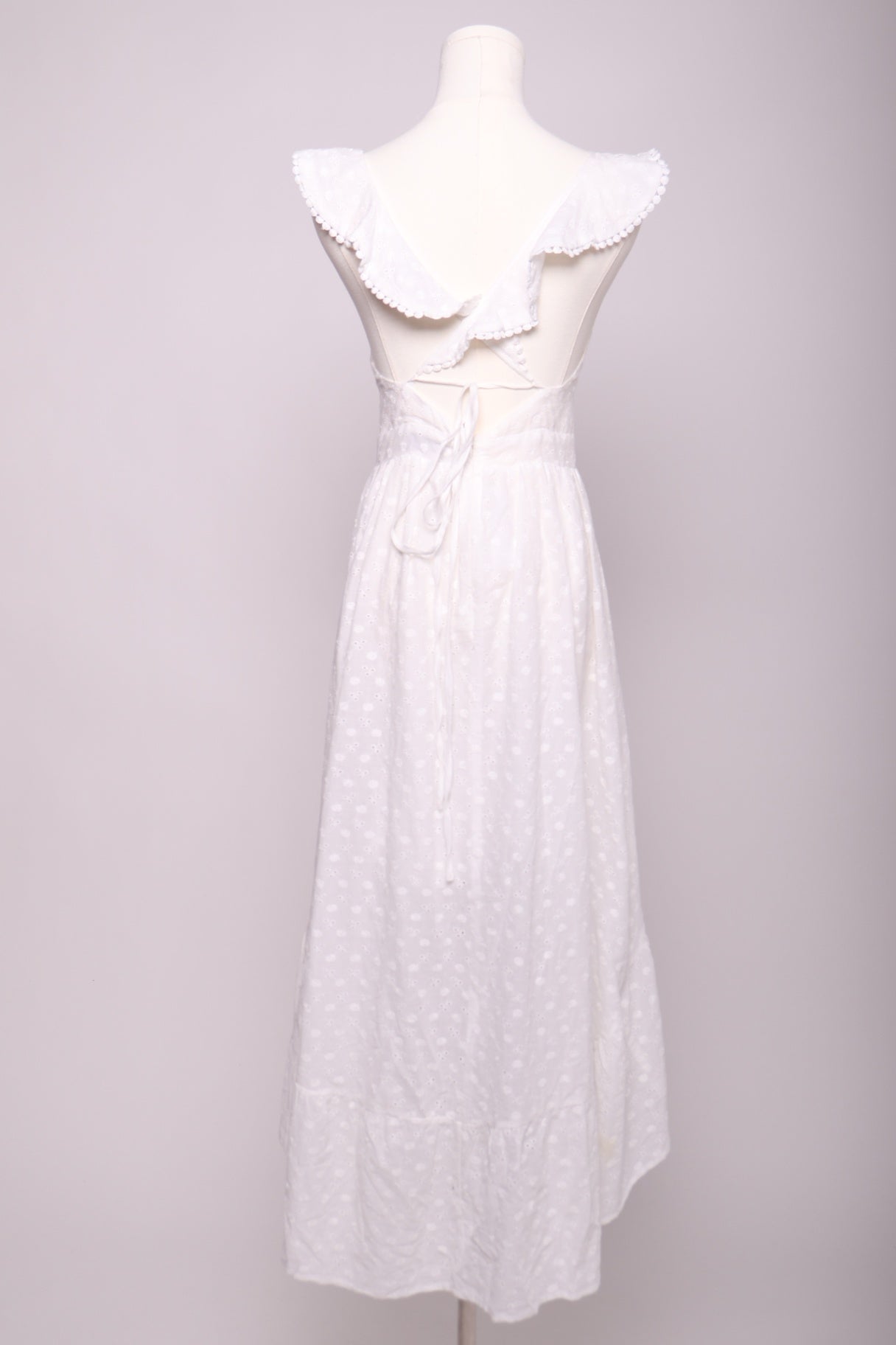 Robe longue à volants à col en V