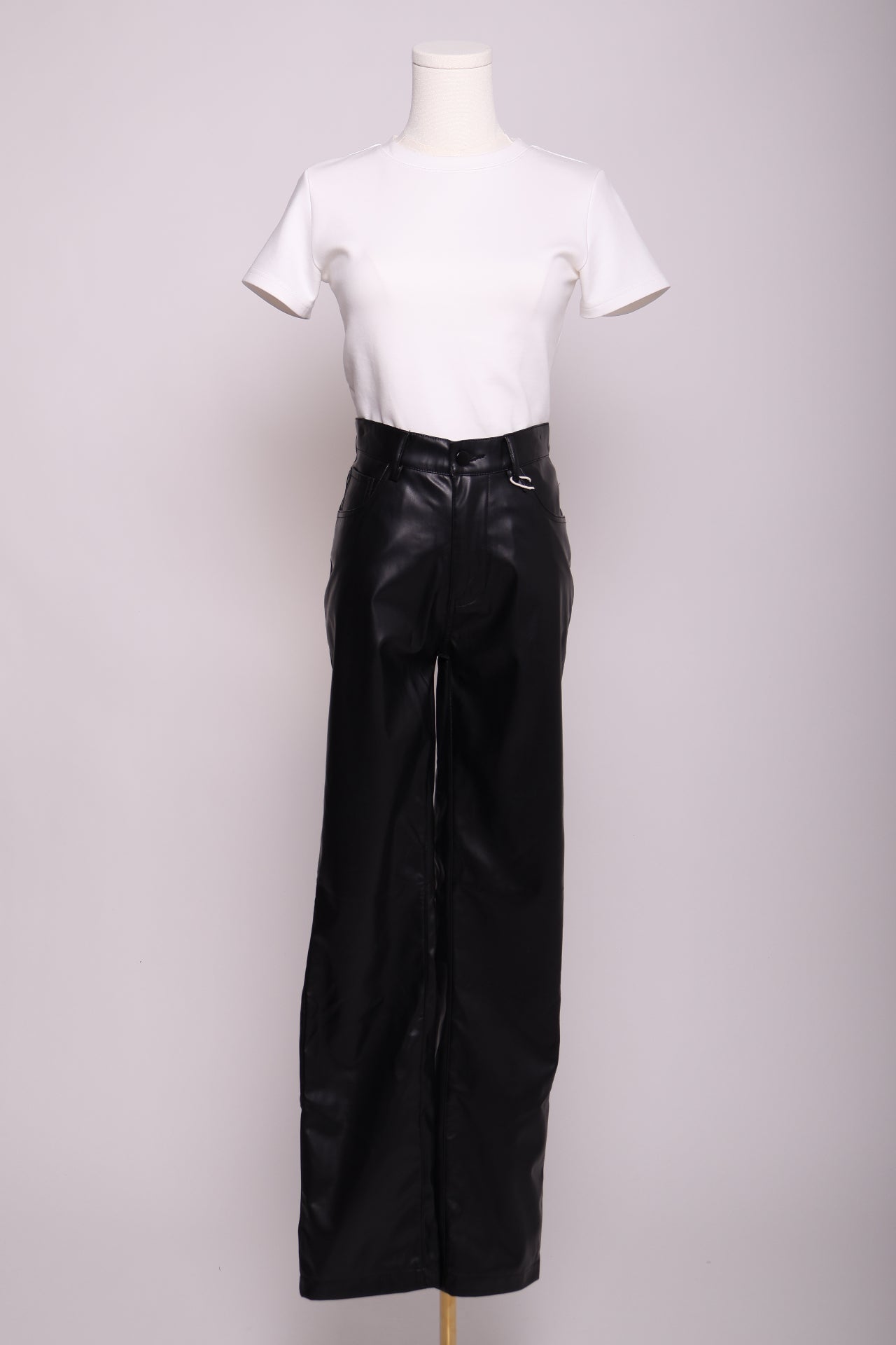 Pantalon droit en similicuir