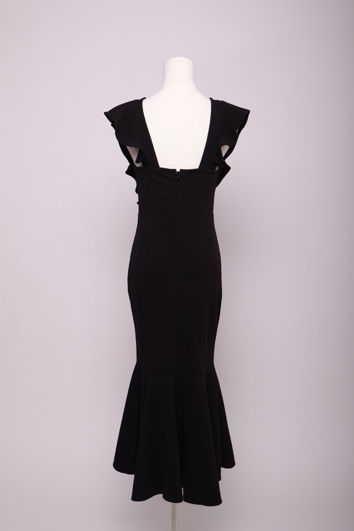Robe longue sans manches à volants asymétriques