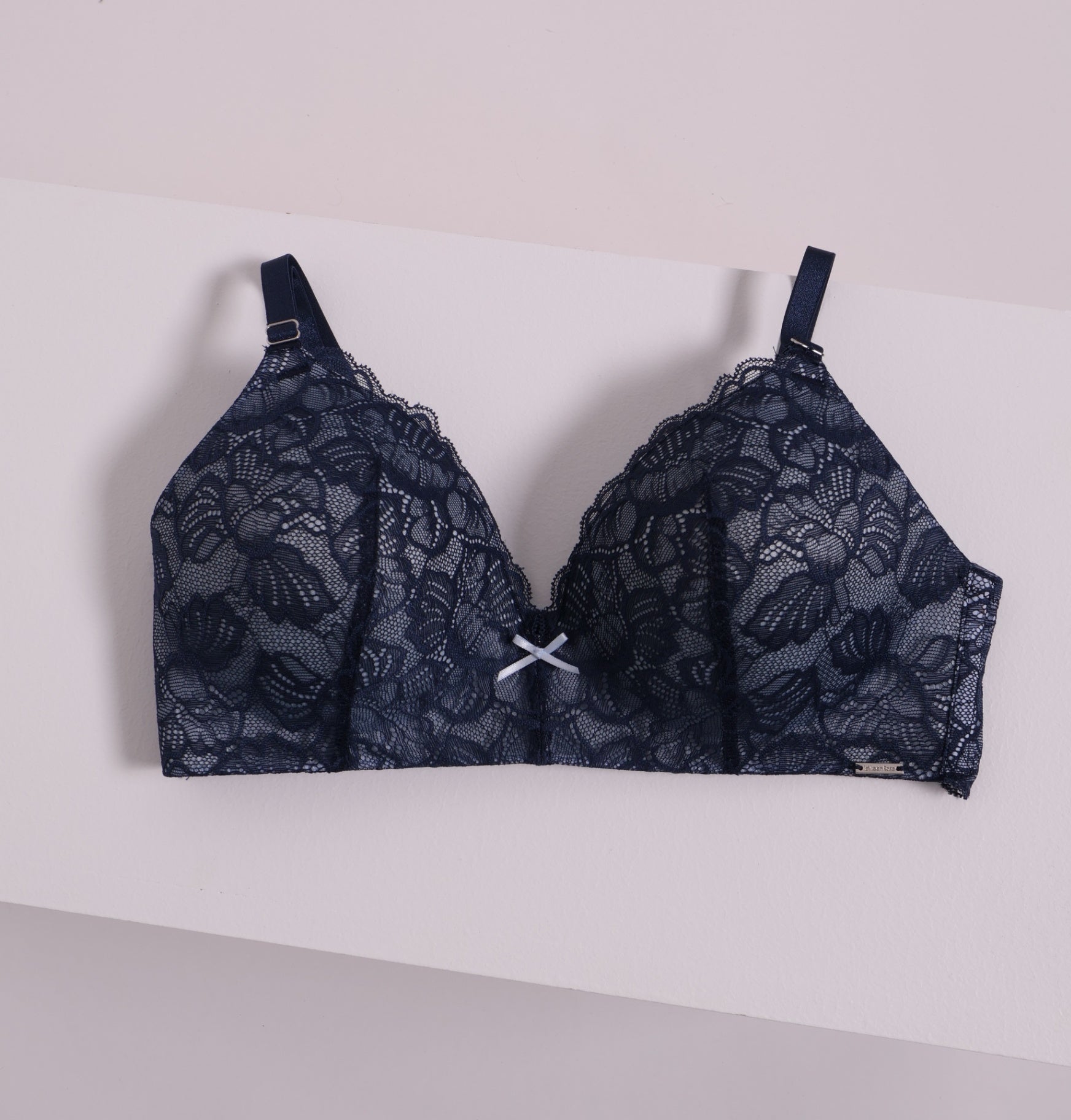Soutien-gorge sans armatures et dentelle
