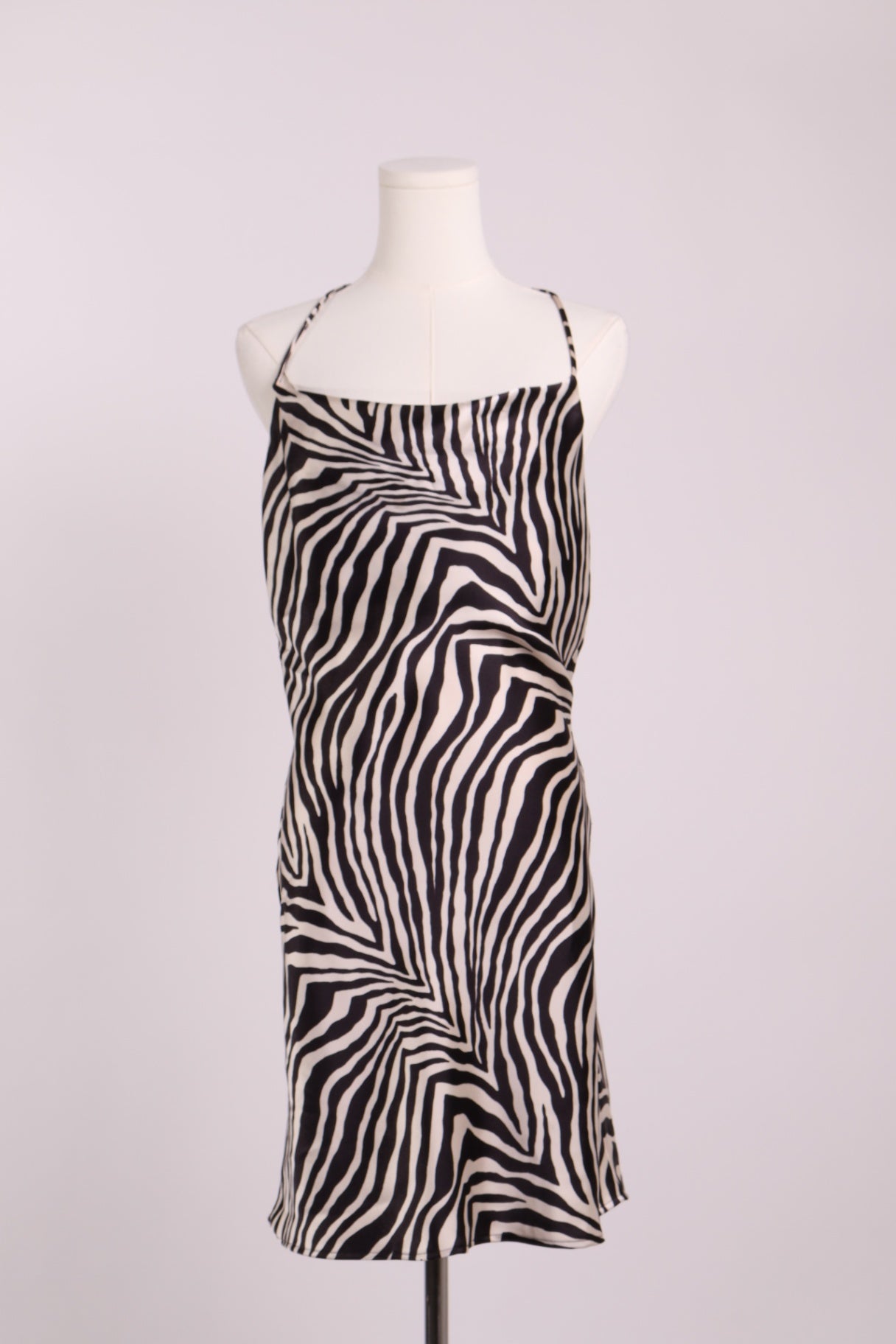 Robe courte à imprimé zébré dos ouvert
