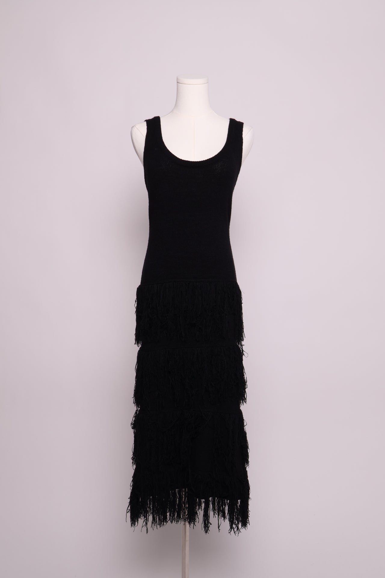 Robe en maille à franges étagées