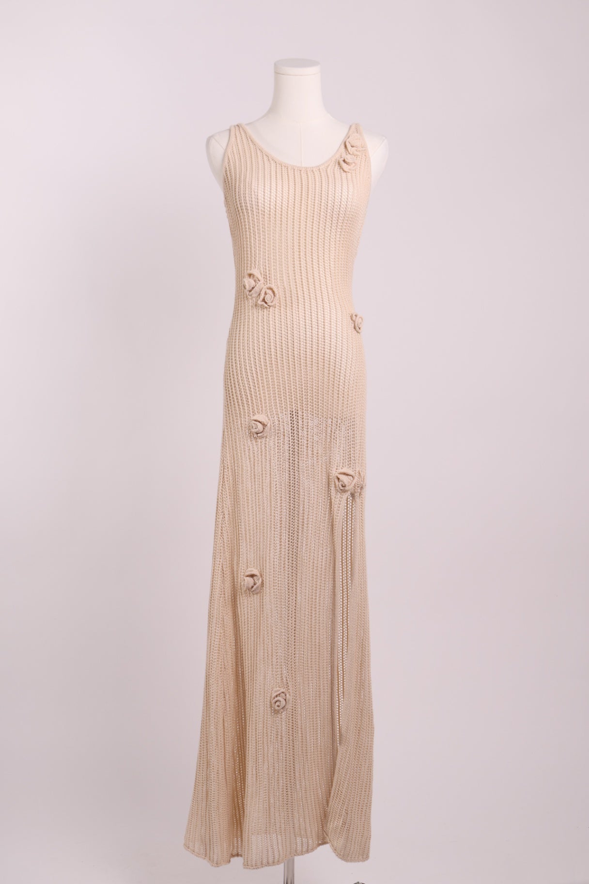 Robe maxi en maille à détails floraux