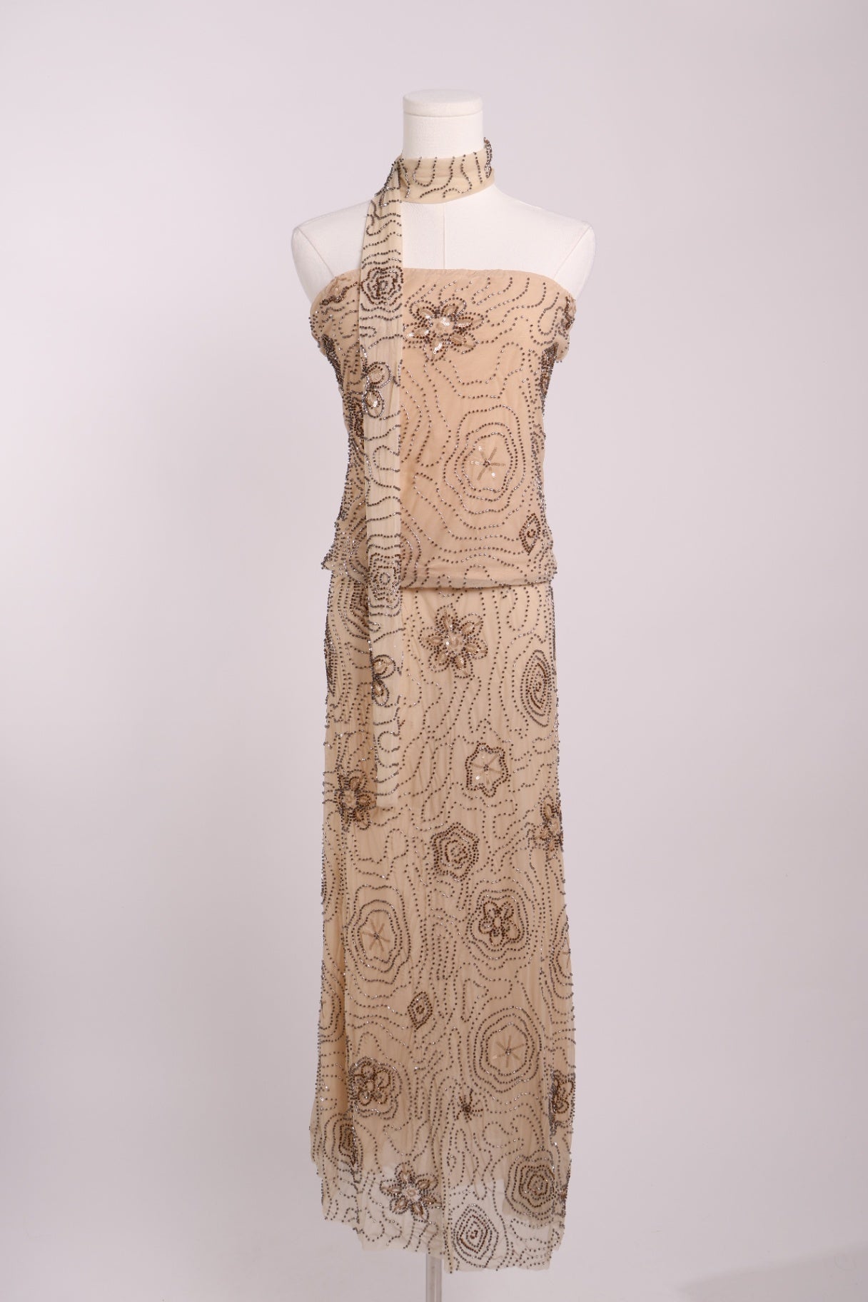 Ensemble trois pièces brodé perles et sequins