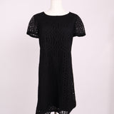 Robe à broderie anglaise à manches courtes