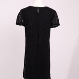 Robe à broderie anglaise à manches courtes