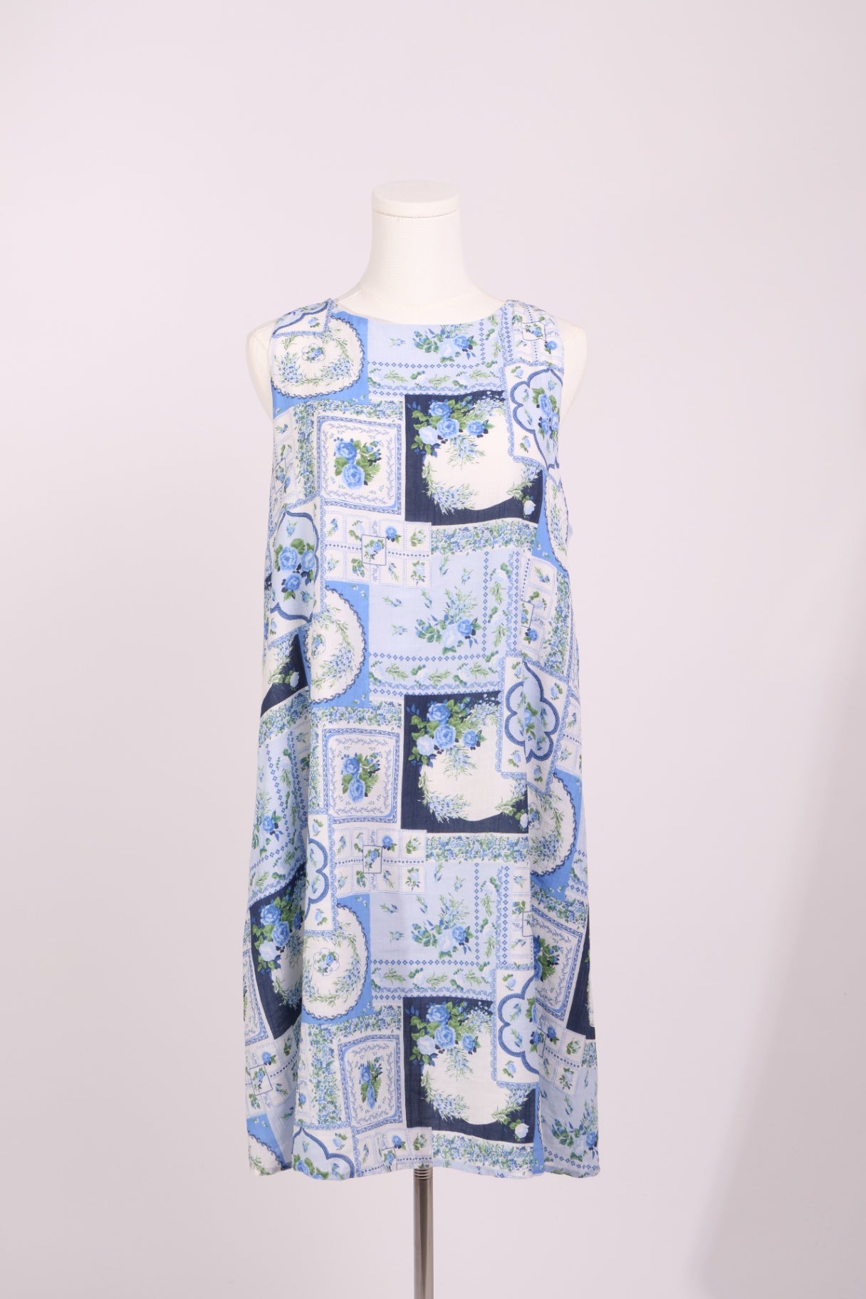 Robe sans manches à carreaux fleuris