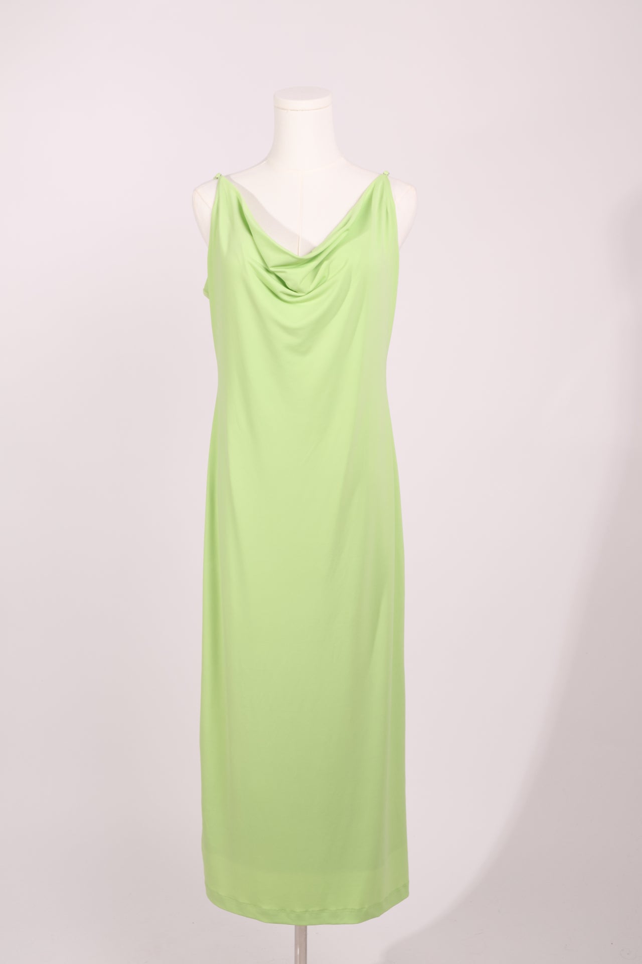 Robe moulante maxi à encolure drapée