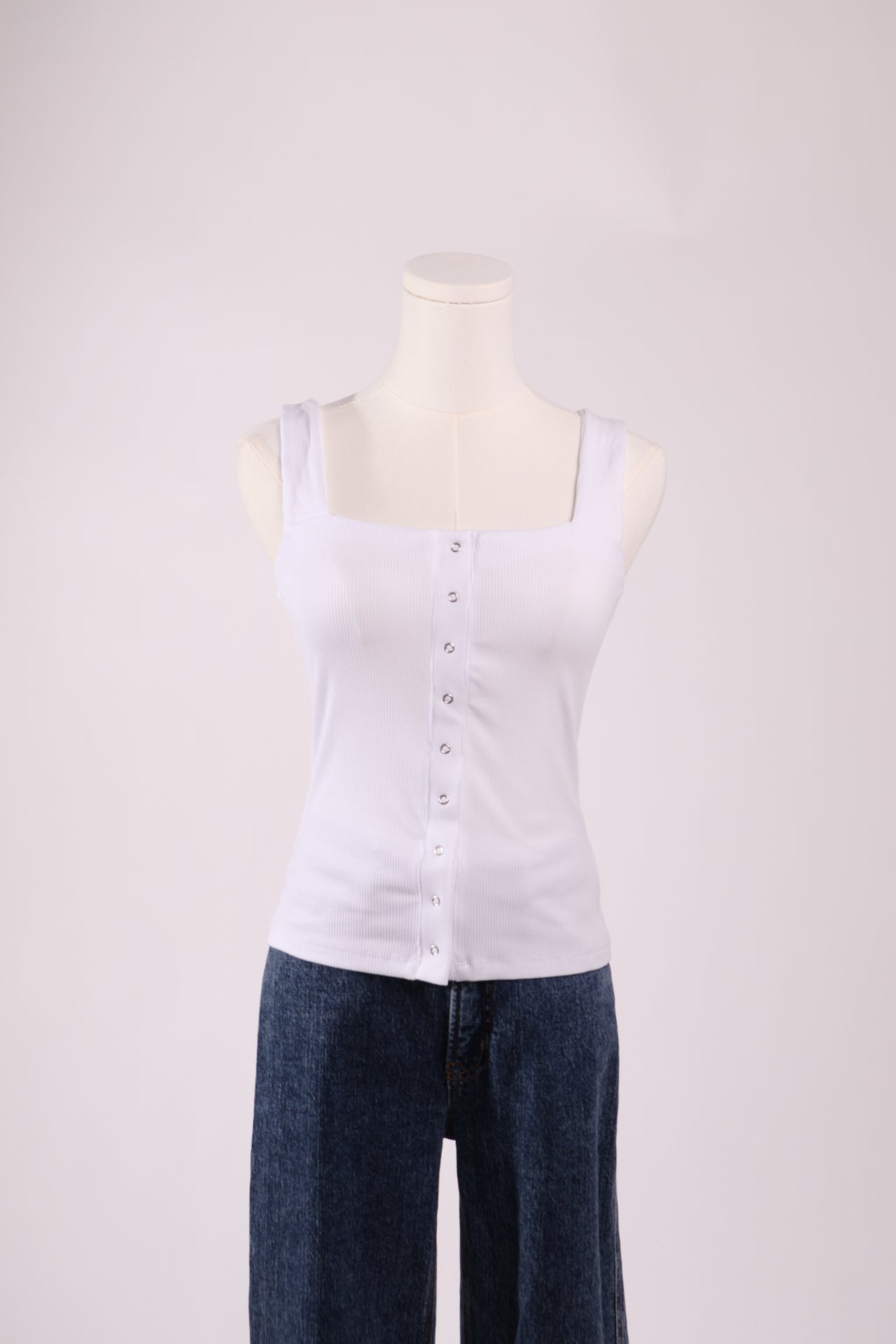 Camisole boutonnée à bretelles larges