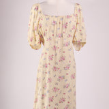 Robe champêtre à bouquets fleuris
