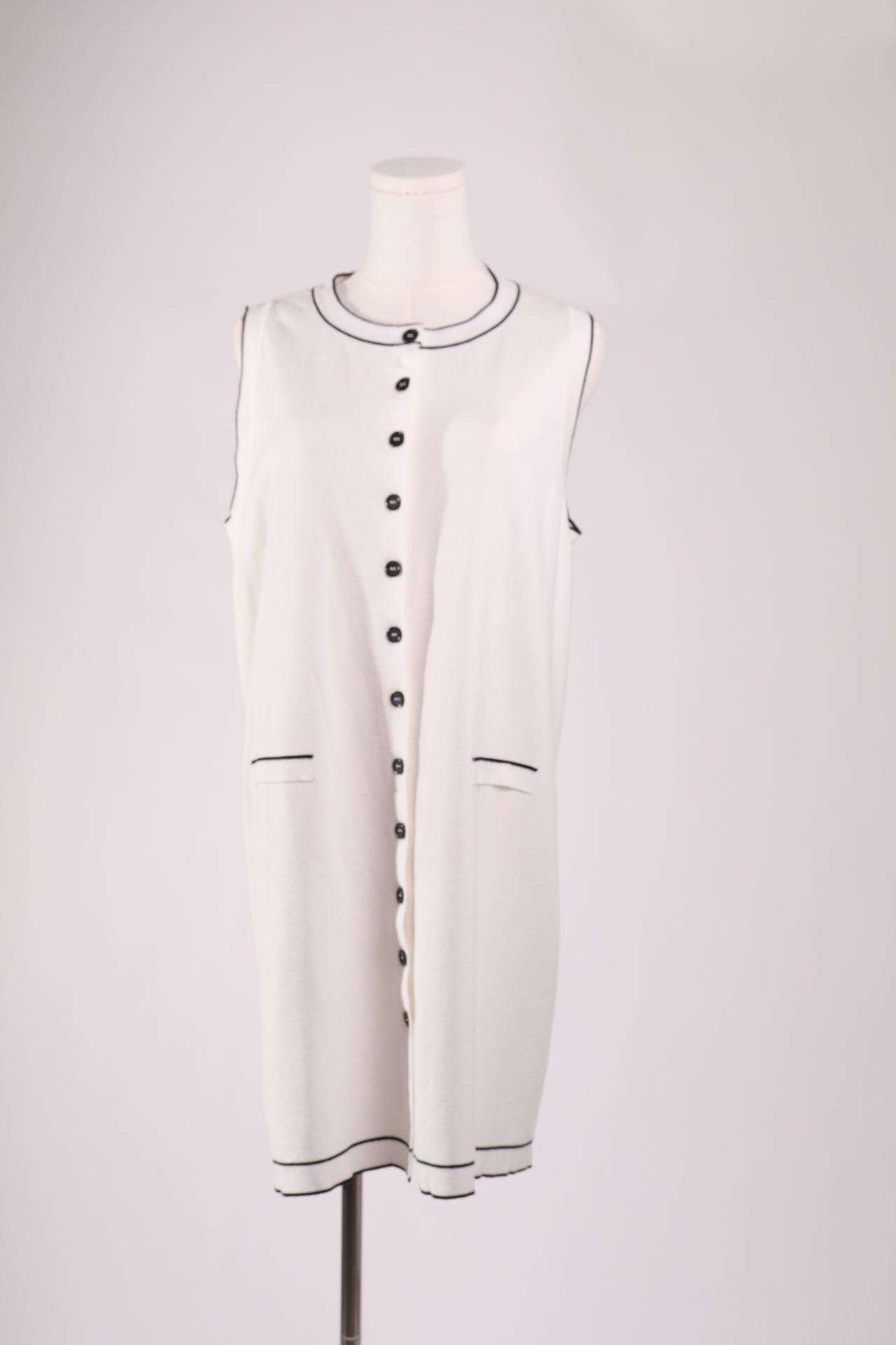 Robe boutonnée à poches