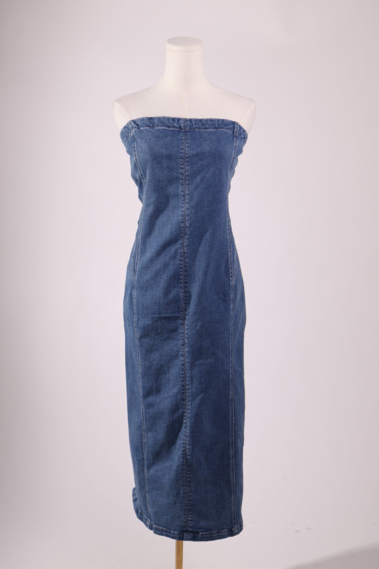 Robe bustier en denim fente arrière