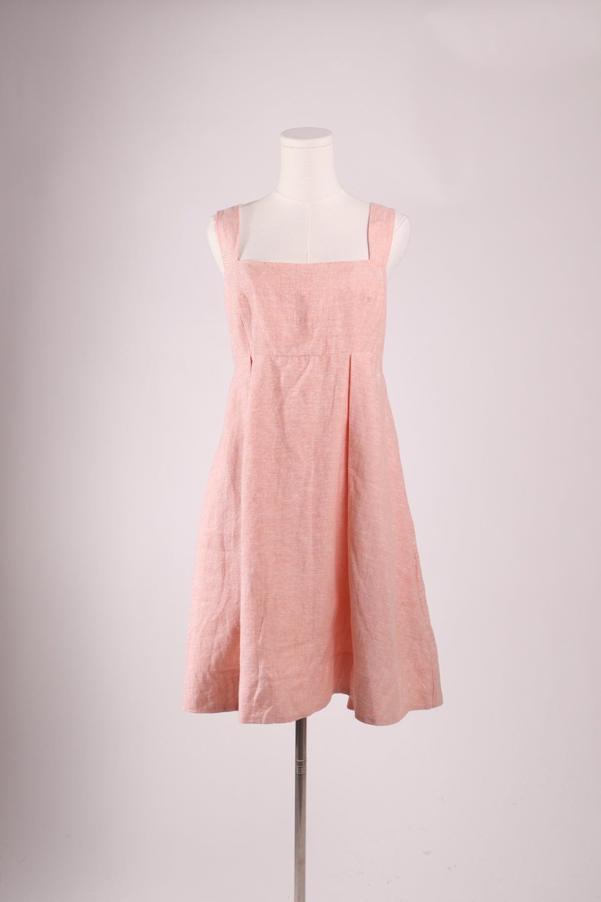 Robe en lin à bretelles larges