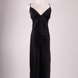 Robe satinée à bretelles ajustables