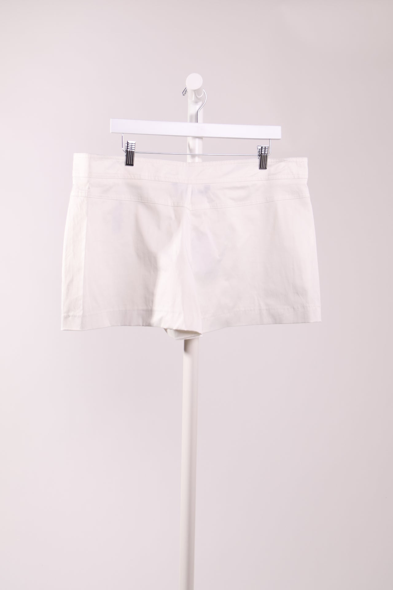 Jupe-short lustrée à poches