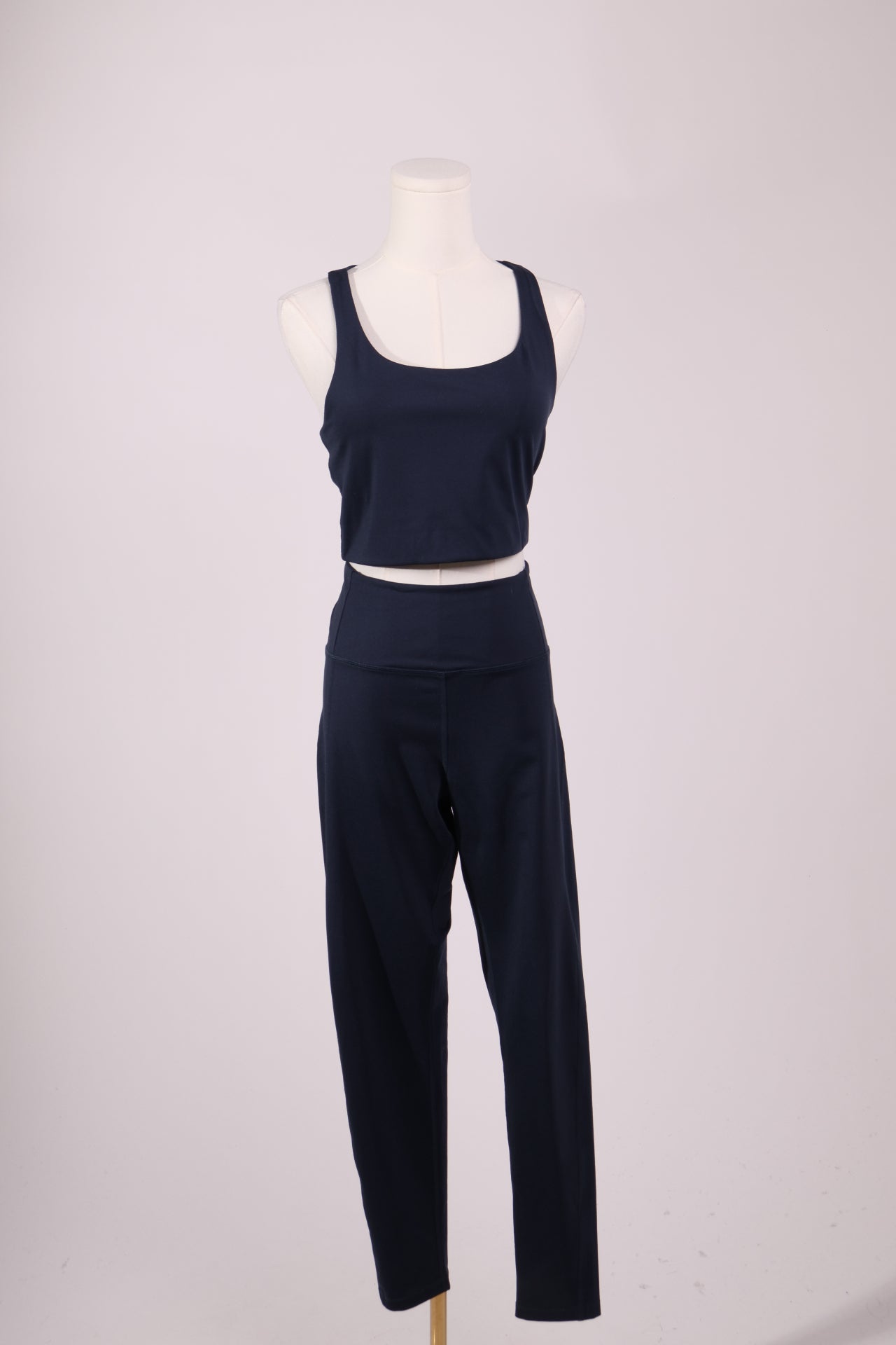 Ensemble de sport bleu marine