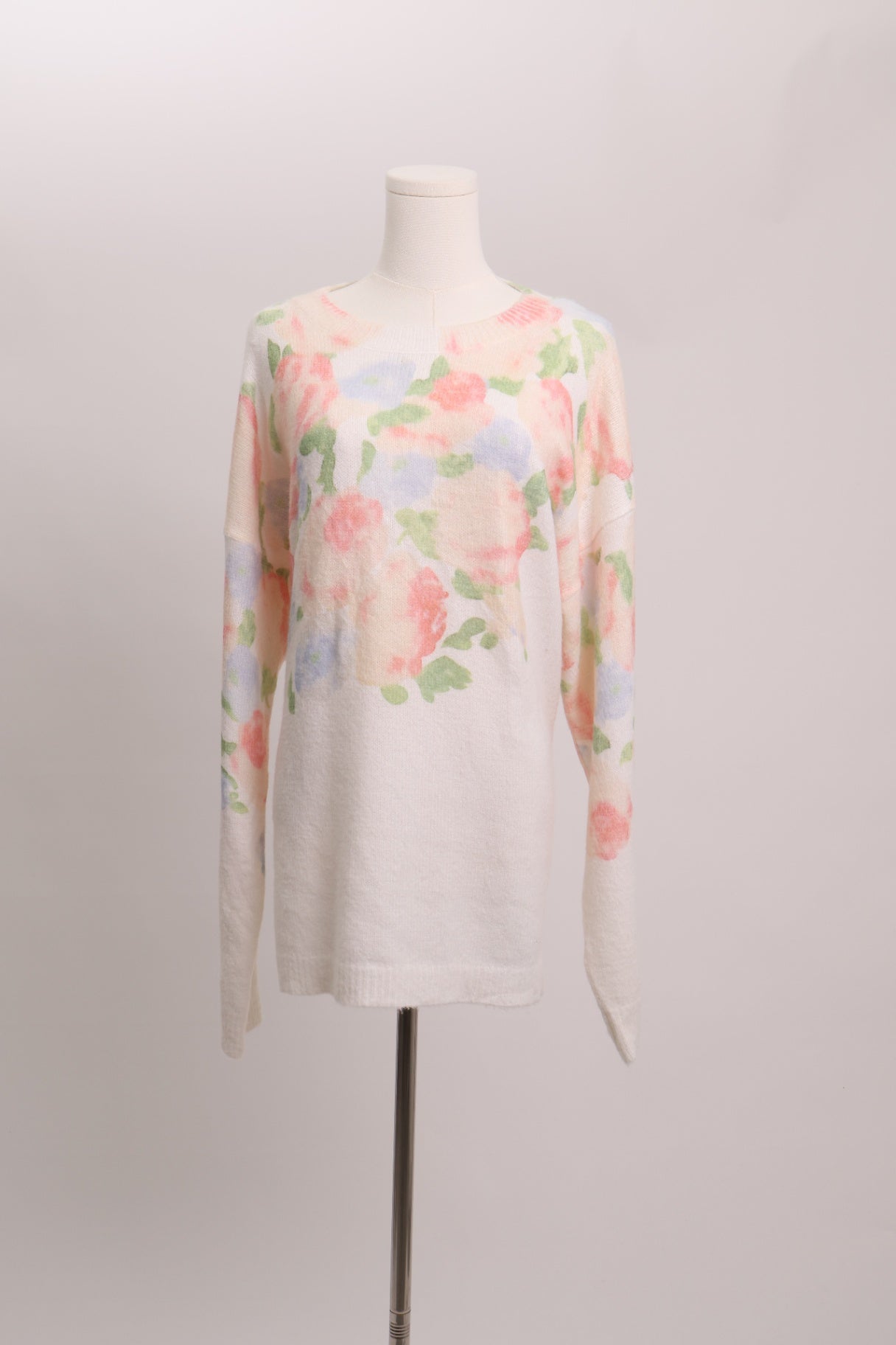 Chandail en maille floral pastel