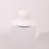 Chapeau blanc plage