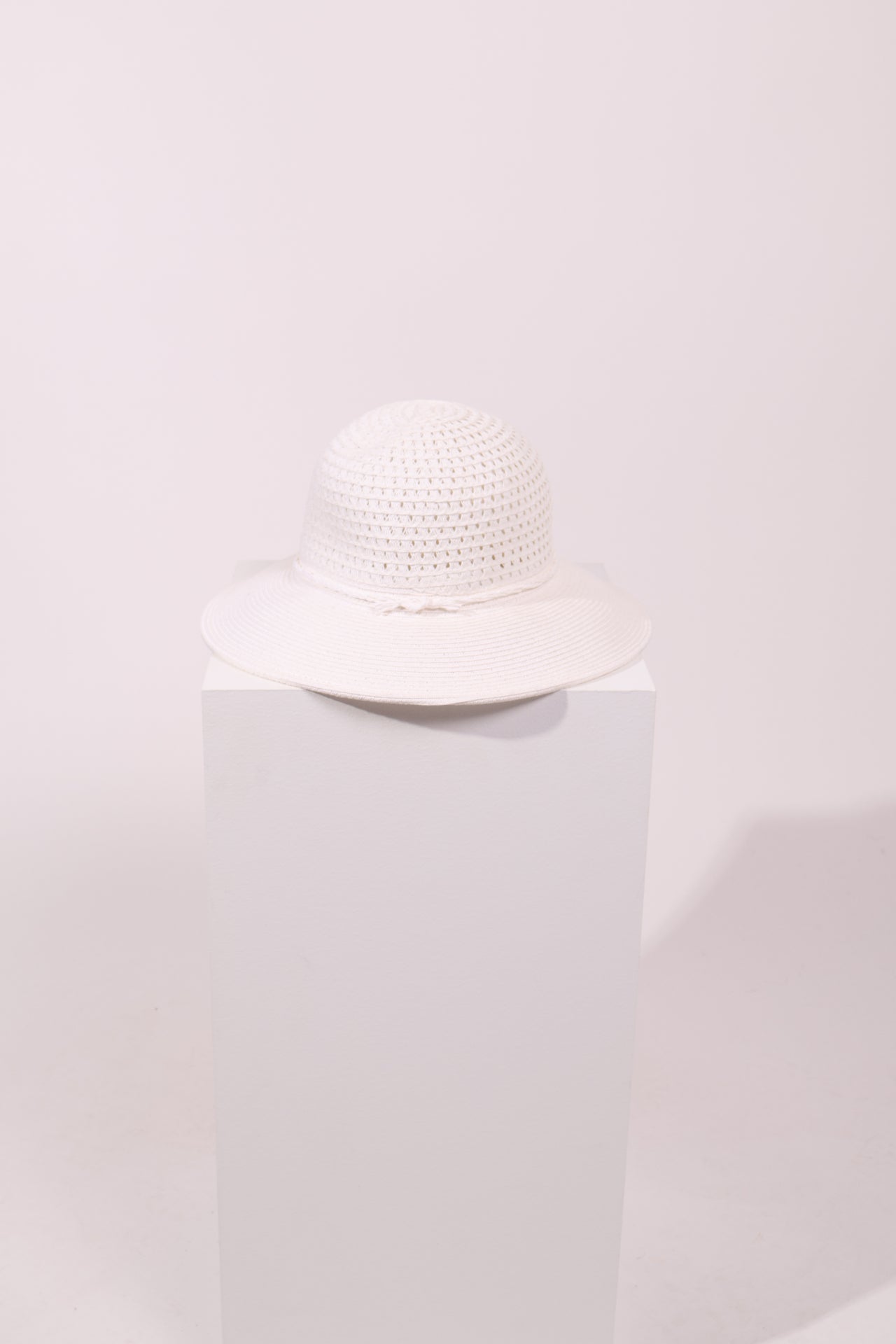 Chapeau blanc plage