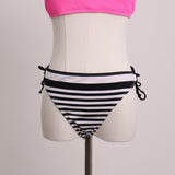 Bas de bikini rayé à boucle latérale