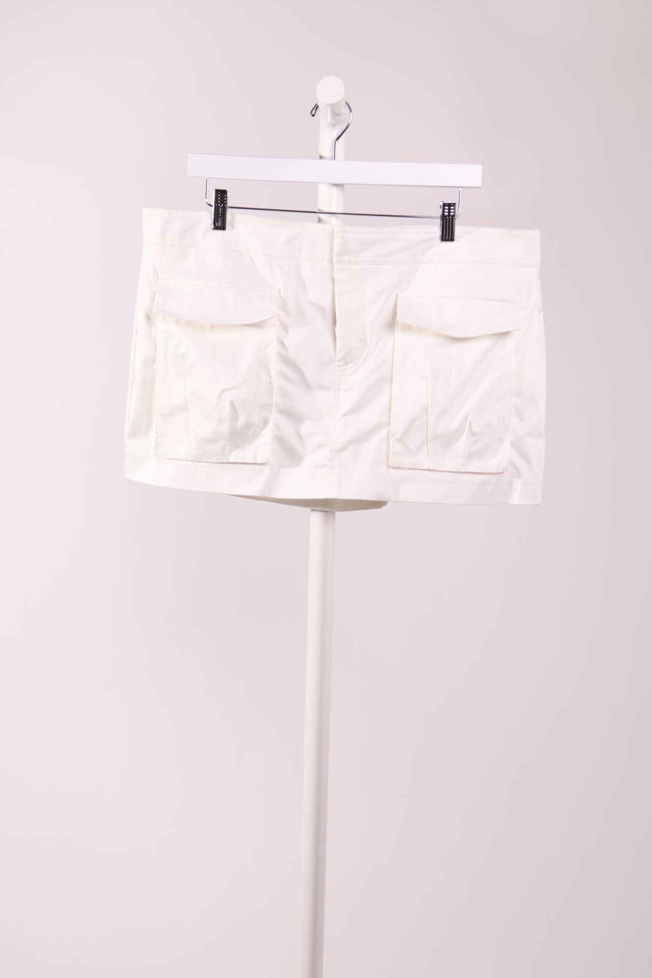 Jupe-short lustrée à poches