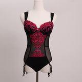 Lingerie en maille broderie floral avec jarretelles