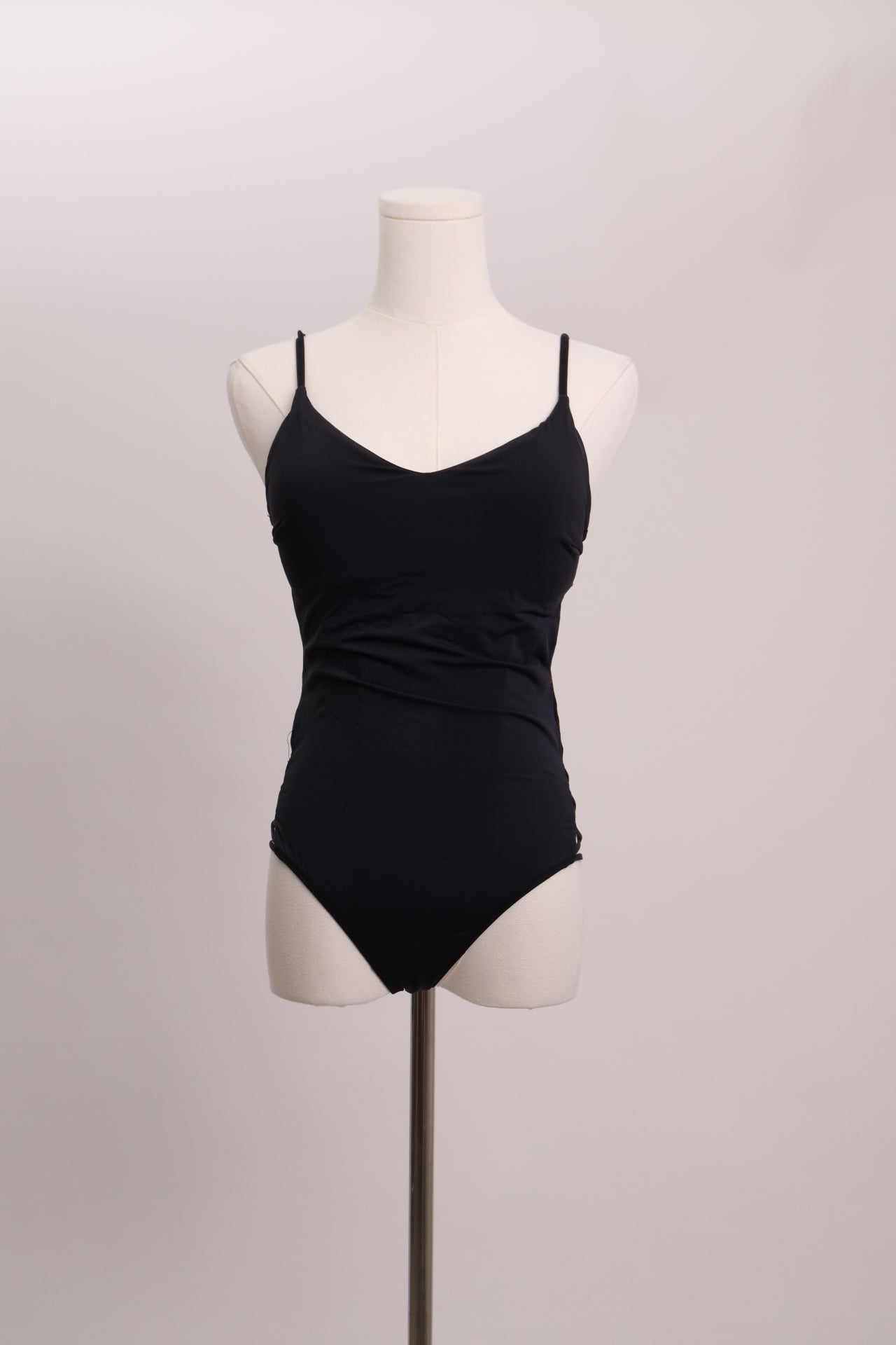 Maillot une-pièce uni à bretelles croisées