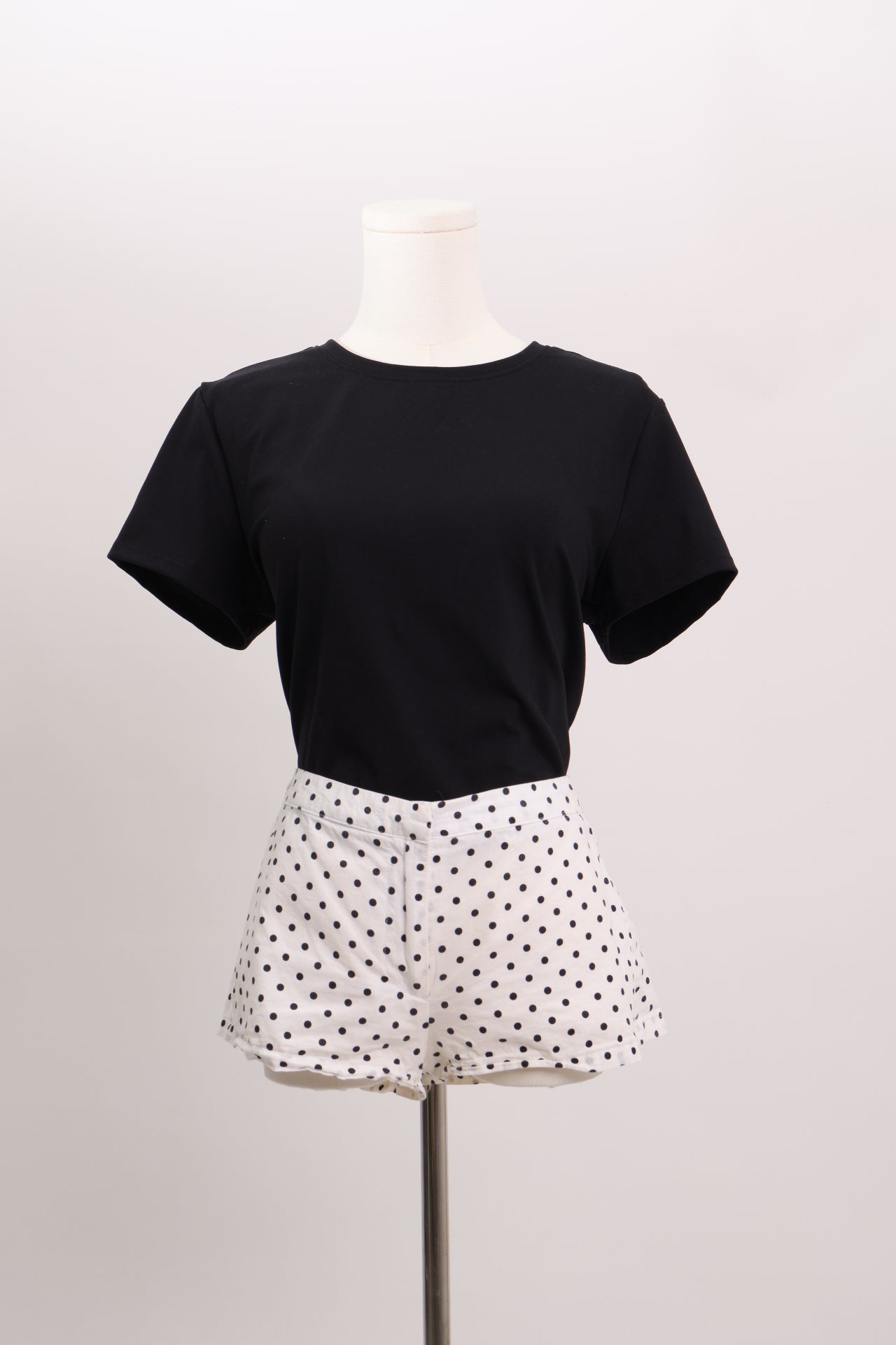 Micro-short à petits pois