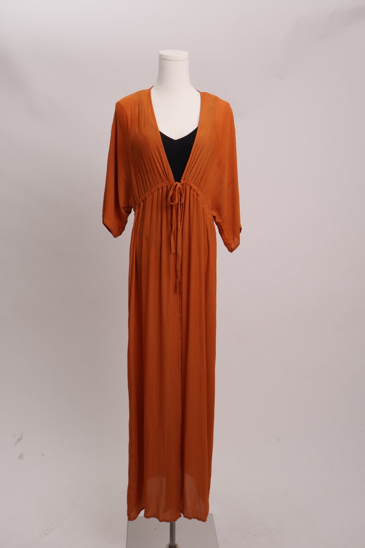 Robe cache-maillot à taille élastique froncée