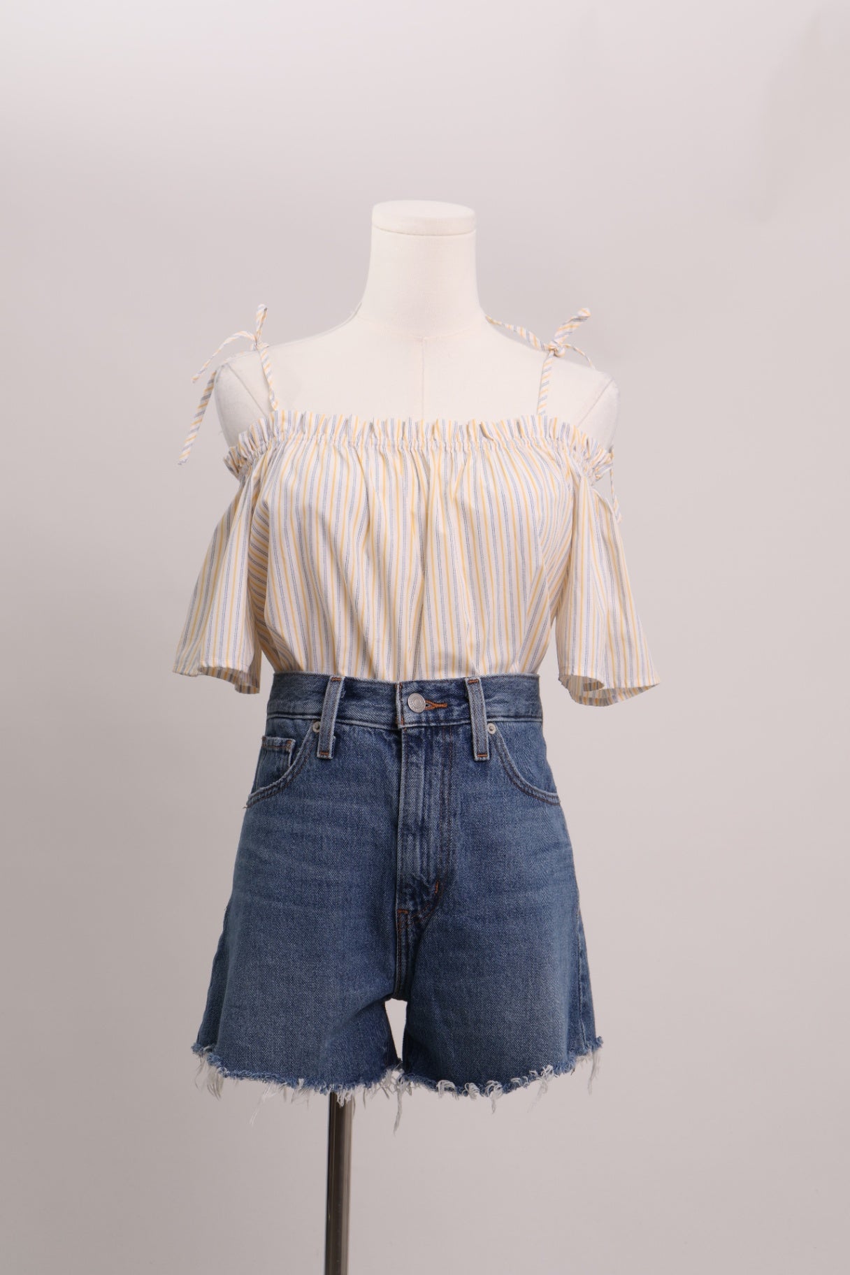 Chandail ''off the shoulder''