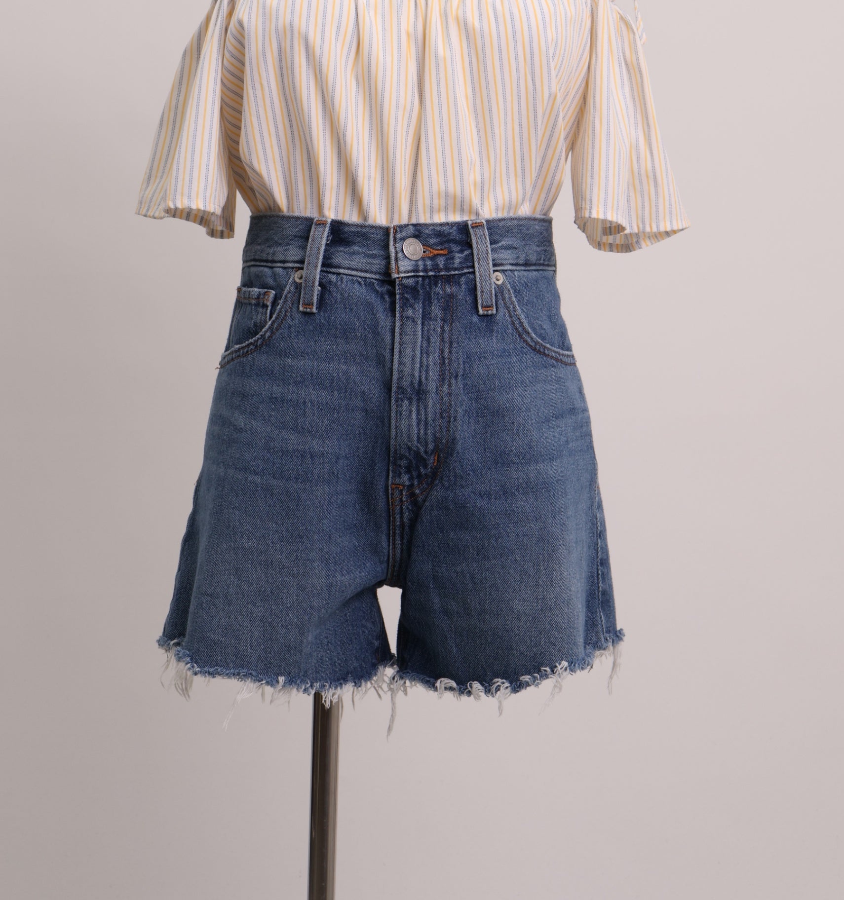Short en jeans taille haute