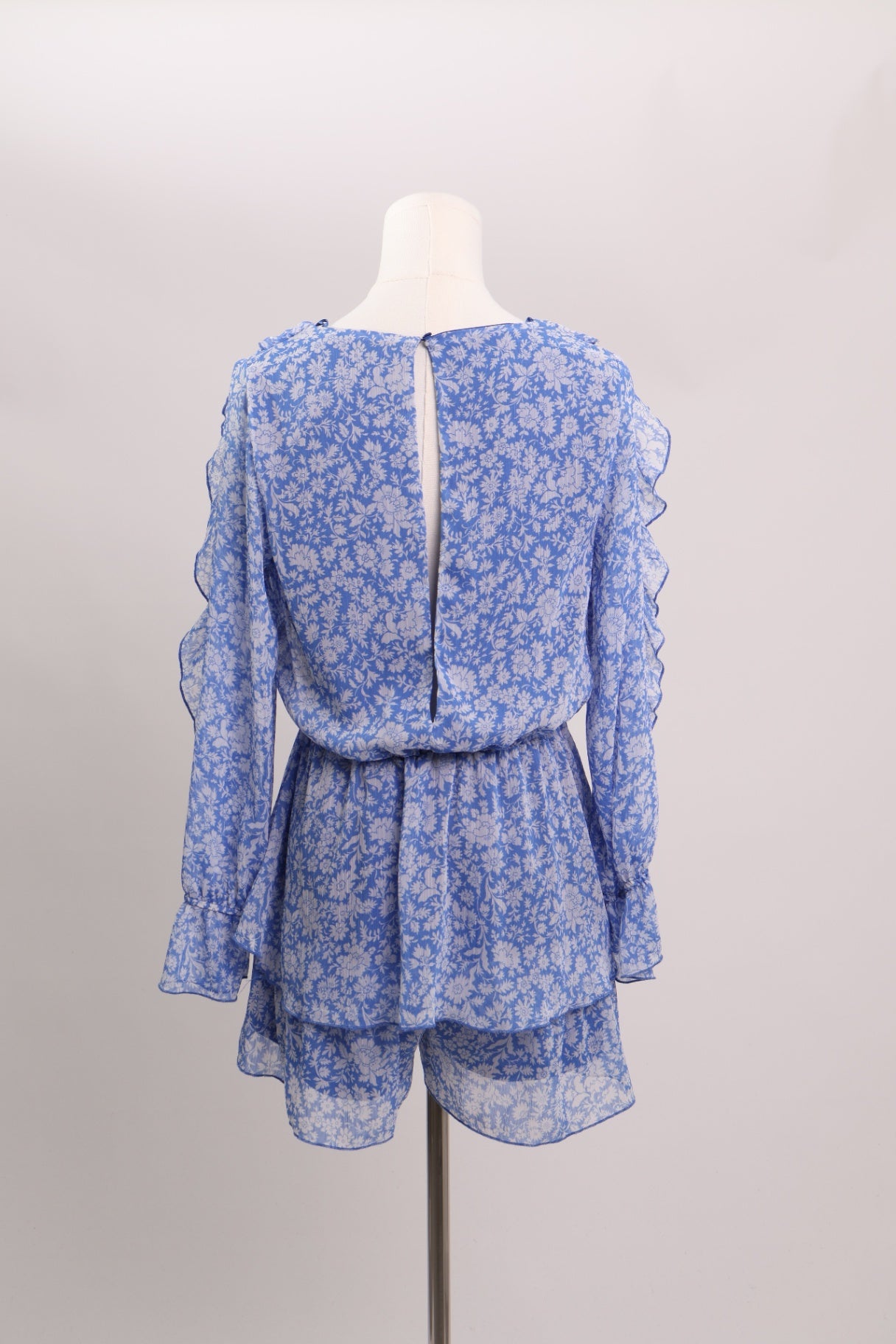 Robe d'été fleurie à manches longues