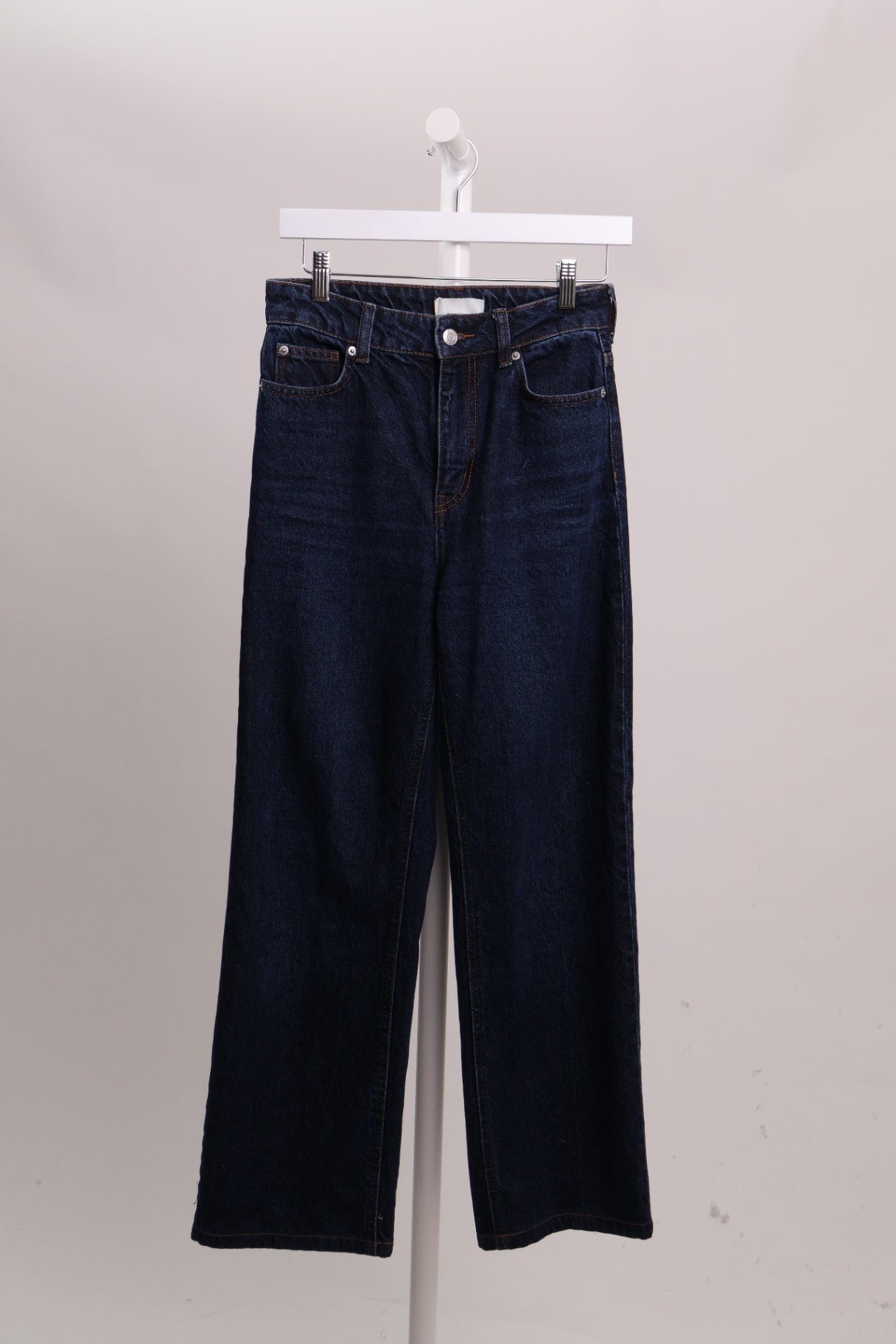 Jean bleu foncé taille haute évasé
