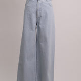 Jean bleu pâle ligné blanc taille haute