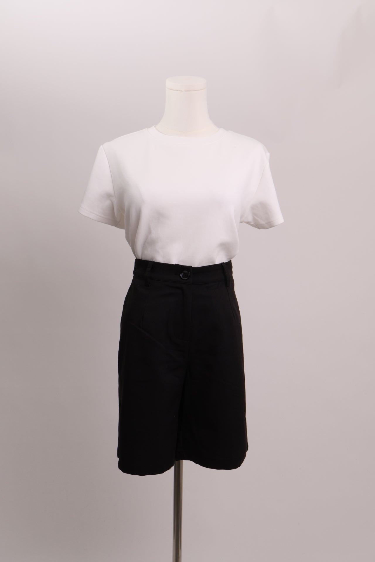 Short habillé noir