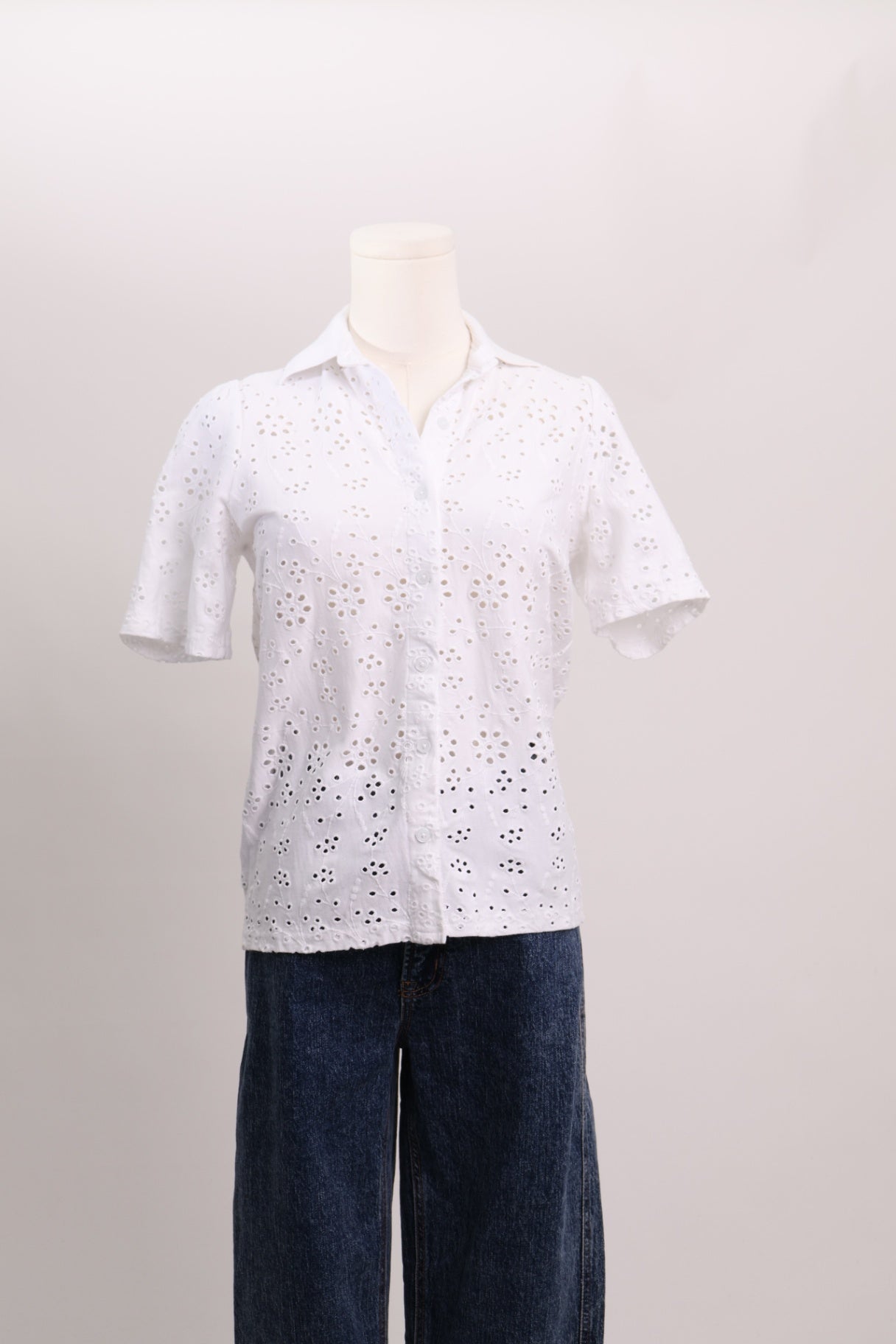 Chemise à col polo en dentelle