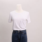 T-shirt simple avec poche festonnée