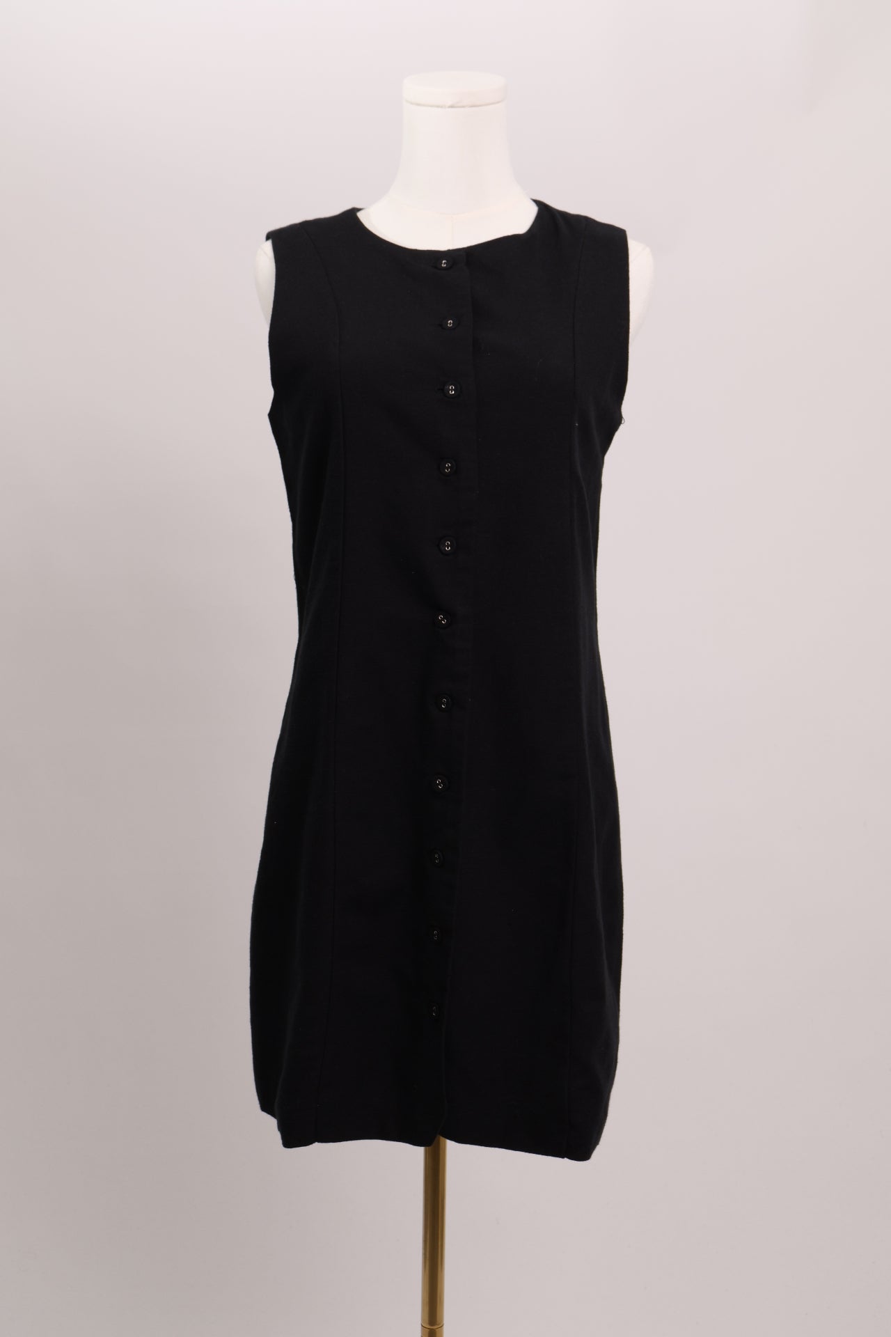 Robe courte en lin boutons noir