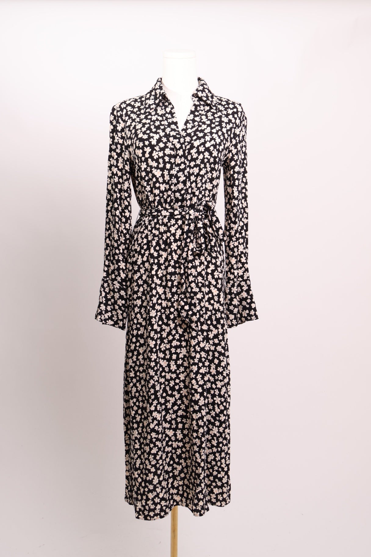 Robe longue à marguerites