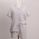 Pyjama ligné blanc et gris