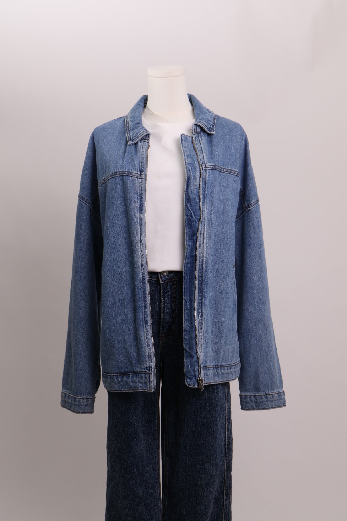 Veste en denim à fermeture éclair
