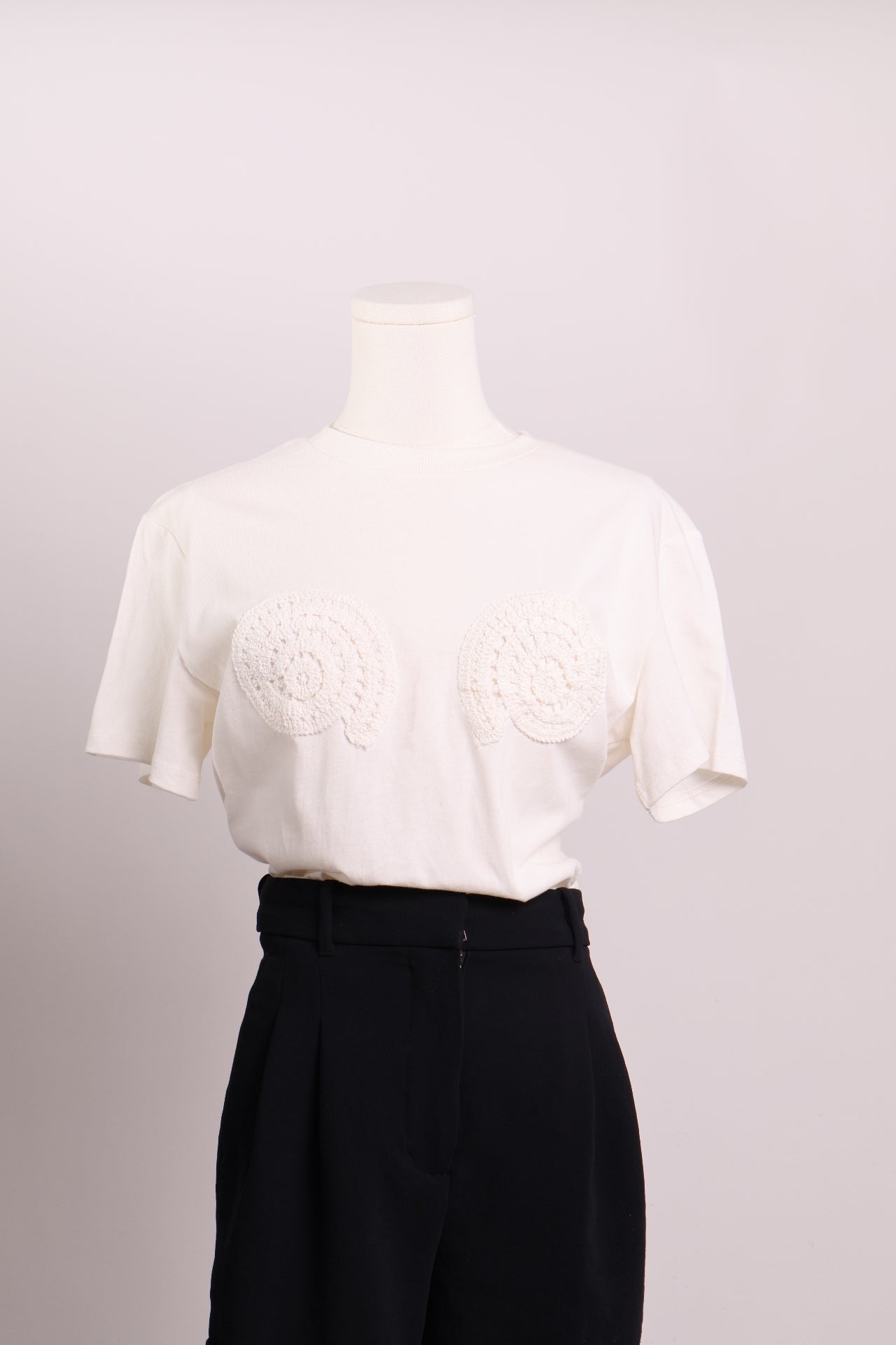 T-shirt avec appliqués coquillage