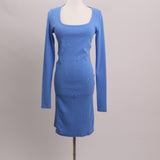 Robe manches longues mi-longueur moulante