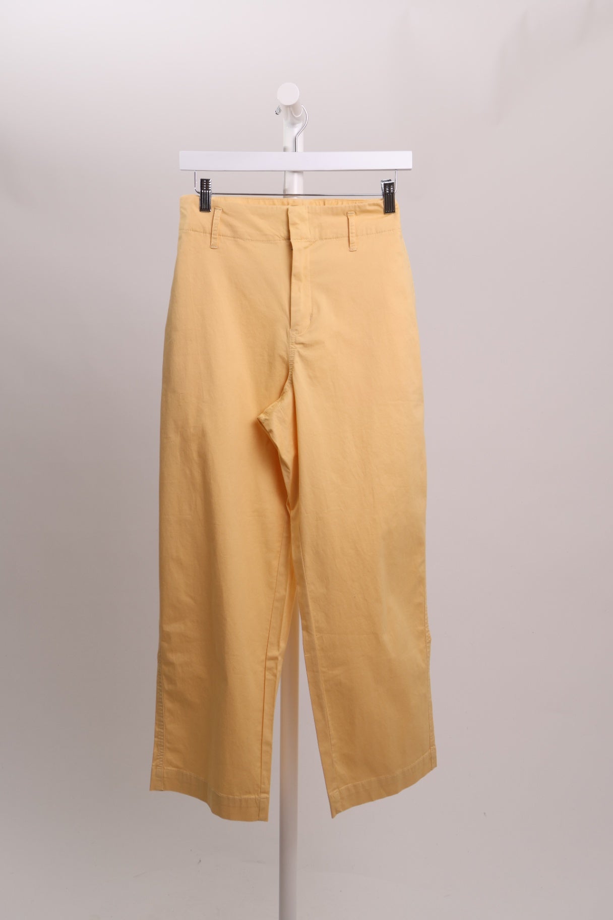 Pantalon jaune style ''boyfriend''