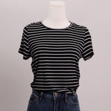 T-shirt ligné noir et blanc
