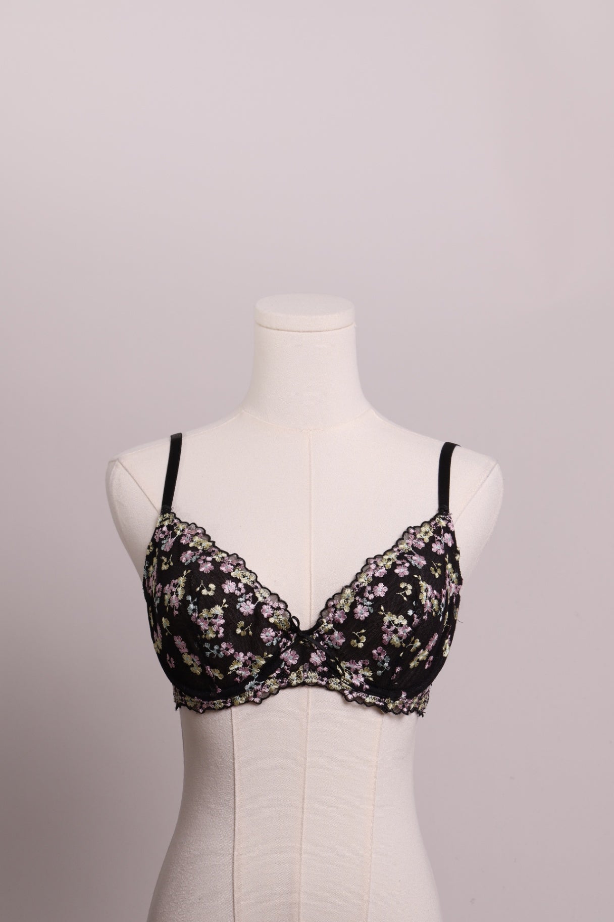 Soutien-gorge noir à armature non doublé