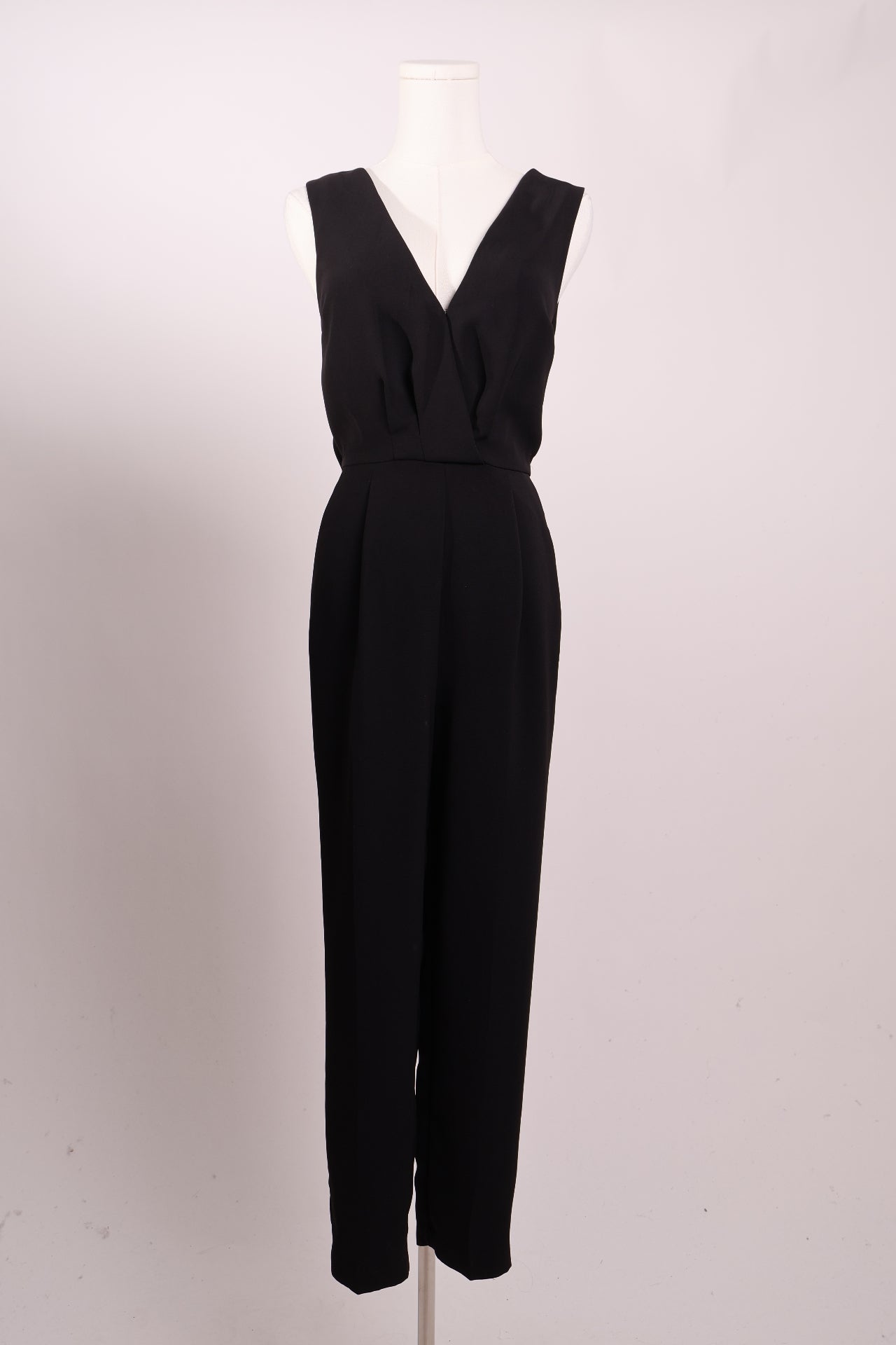 Combinaison silhouette classique dos ouvert