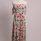 Robe blanche à imprimé floral éclatants